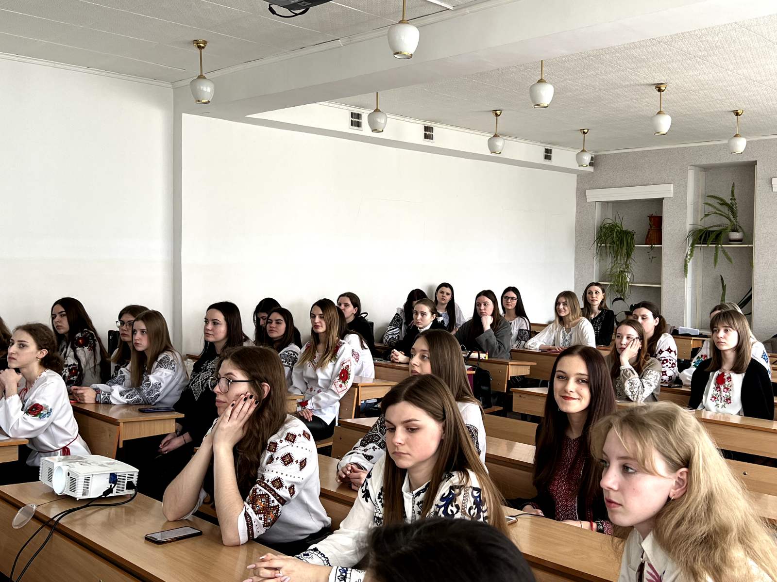 Студенти другого курсу на заході